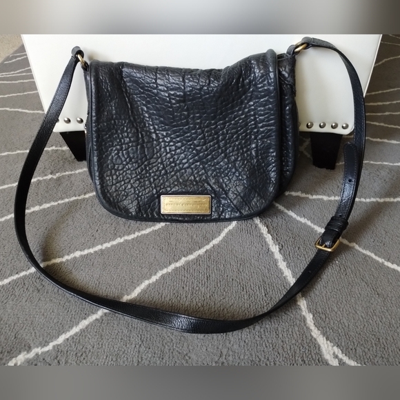 Marc Jacobs Pebbled Leather Crossbody Zip Expand Bag - Picture 5 of 16